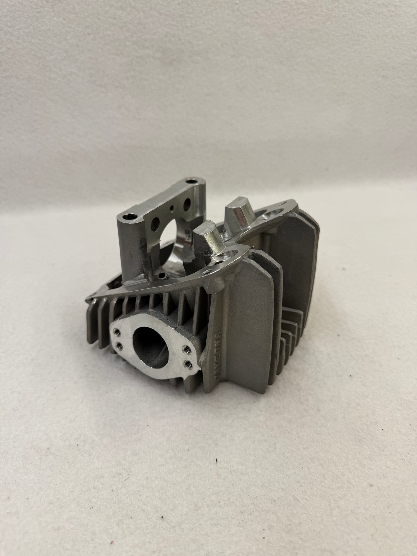 Daytona cylinder head